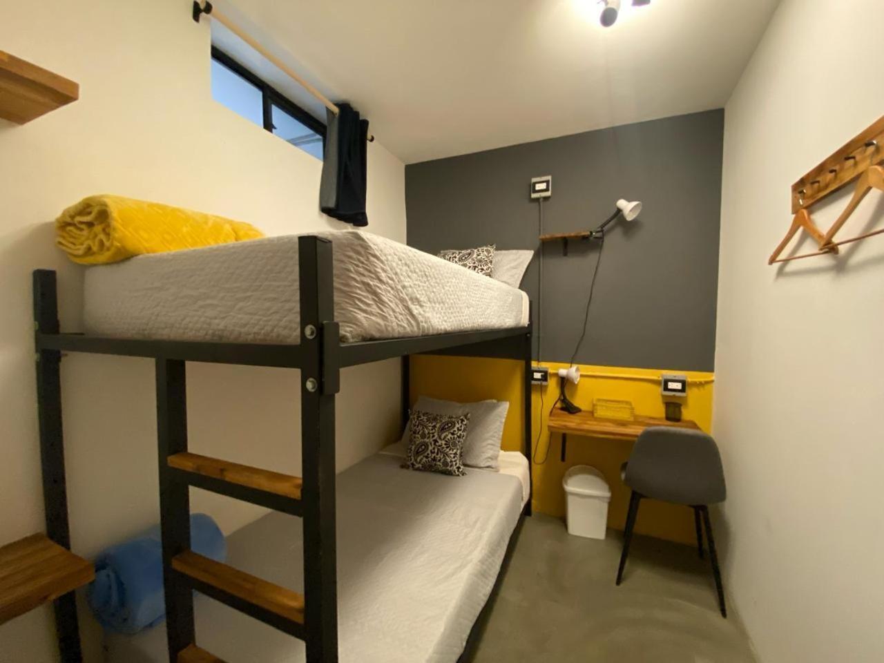 Casa Mosaiko Primer Parque Laureles Medellín Eksteriør bilde