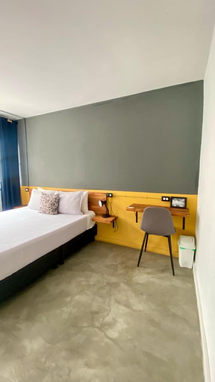 Casa Mosaiko Primer Parque Laureles Medellín Eksteriør bilde